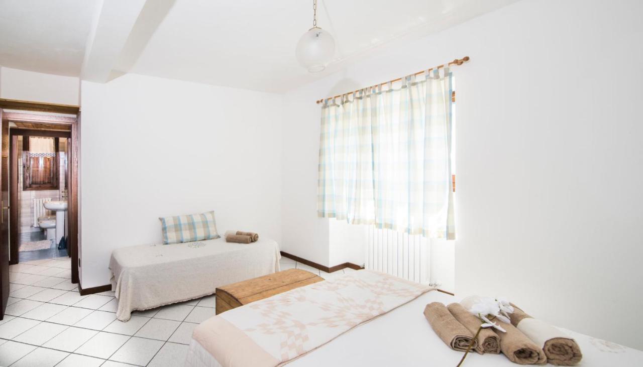 Casa Vacanze Linda Джера Ларио Екстериор снимка