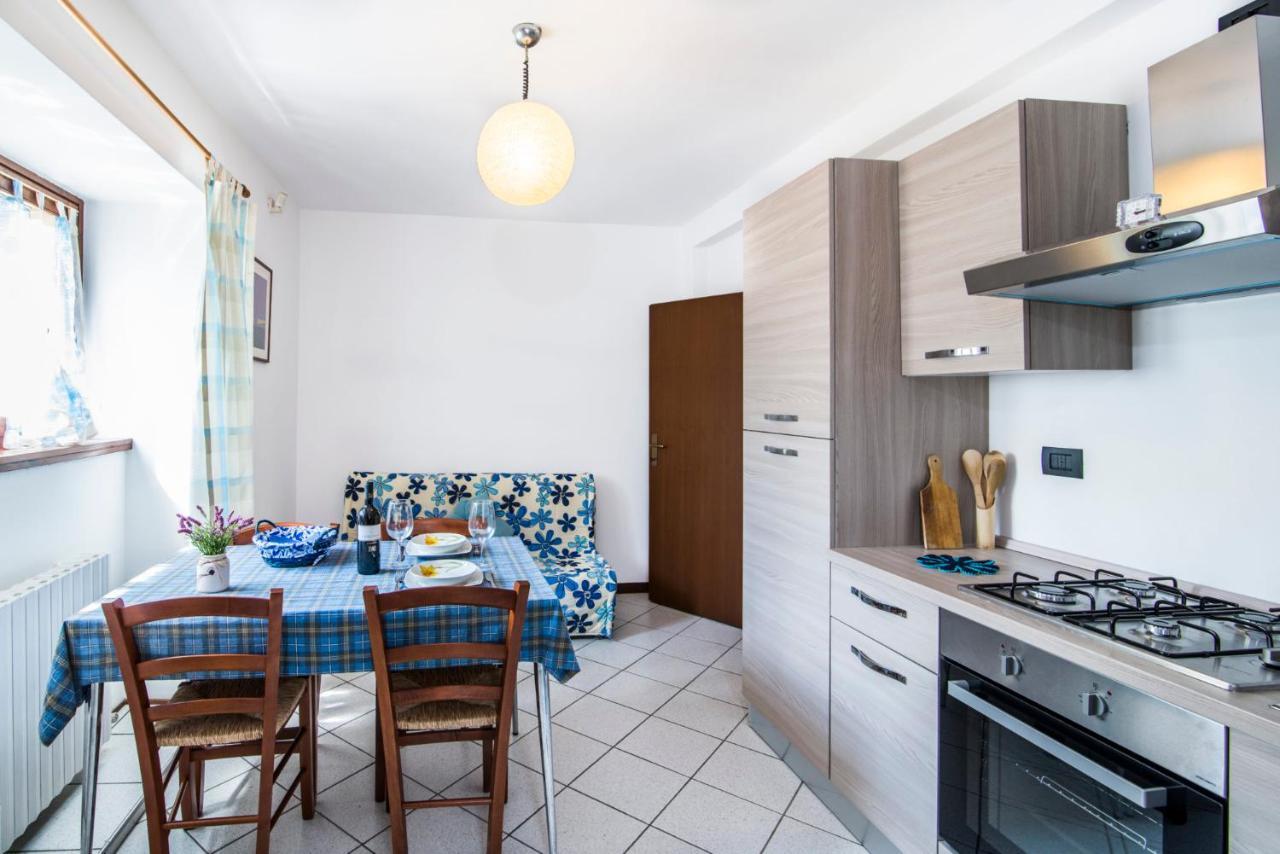 Casa Vacanze Linda Джера Ларио Екстериор снимка