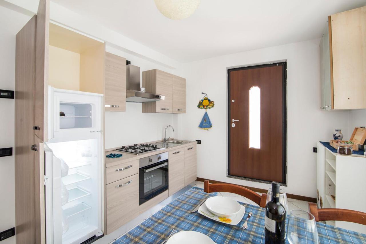 Casa Vacanze Linda Джера Ларио Екстериор снимка